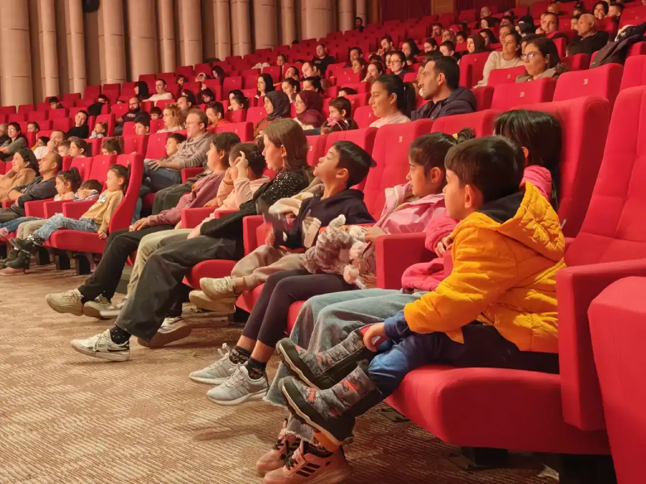 kepezden-ucretsiz-cocuk-tiyatrosu-232