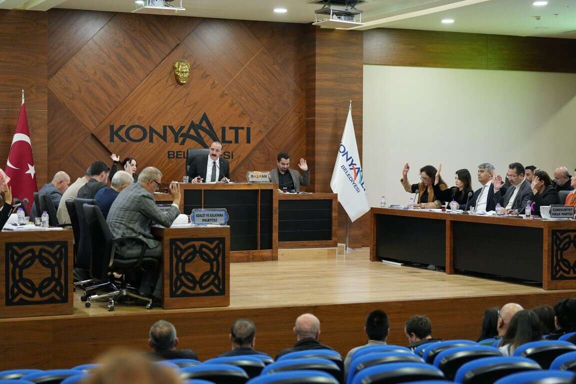 konyaalti-belediyesinde-denetim-komisyonu-goreve-basladieqwe