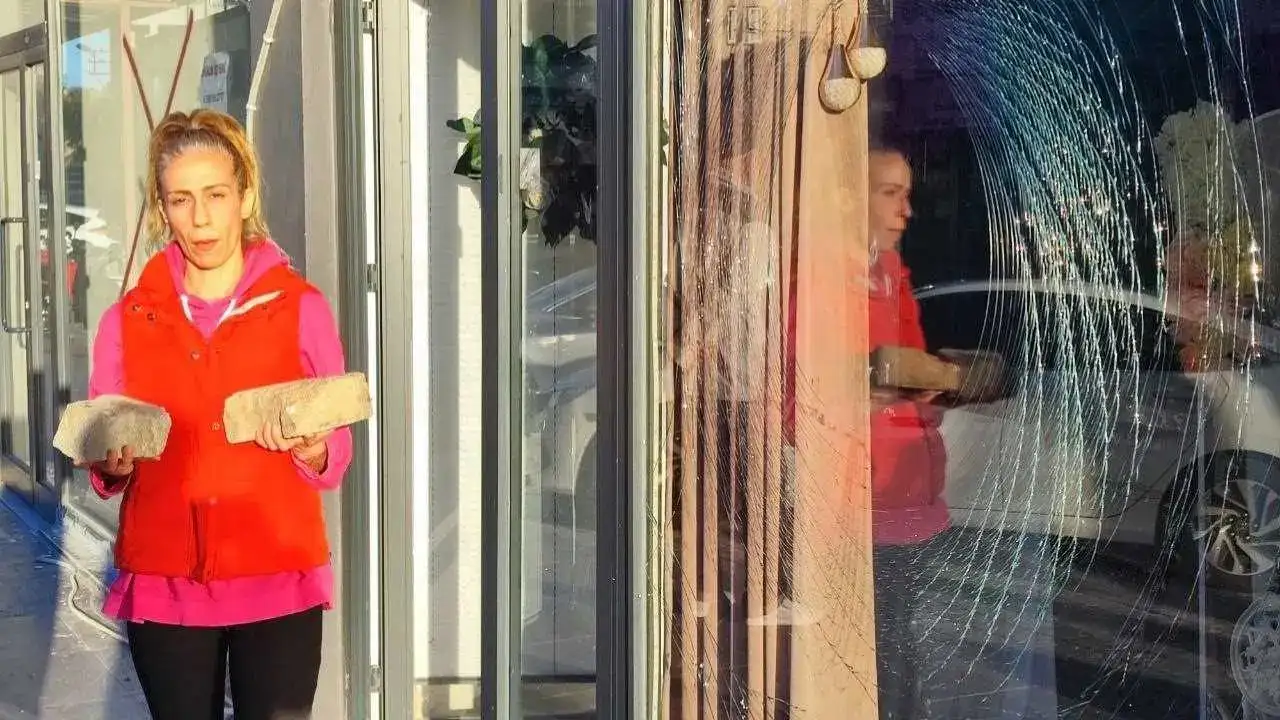 akdenizgercekofisine-saldirinin-3