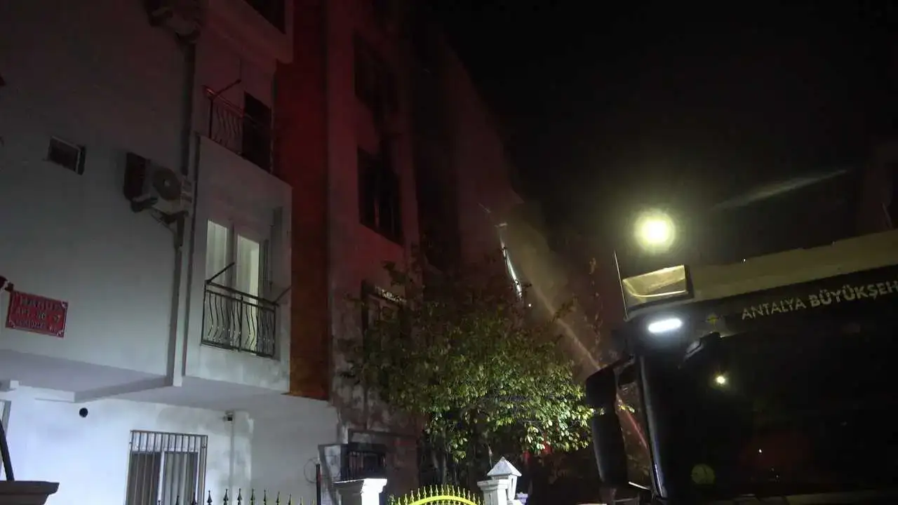 akdenizgerceksakinleri-sokaga-2