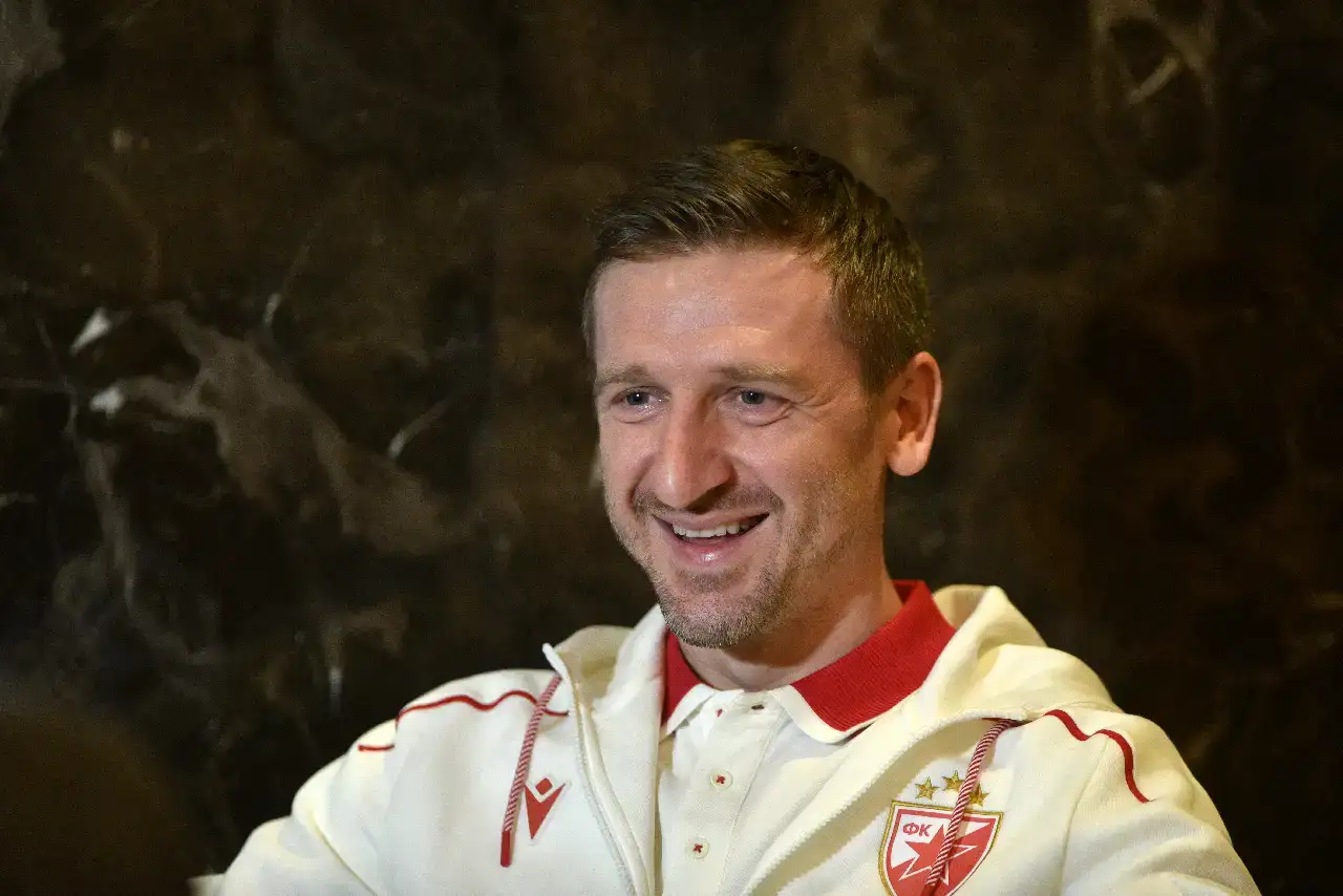 antalya-kampinda-arda-guler-hakan-calhanogluna-ovgu23423