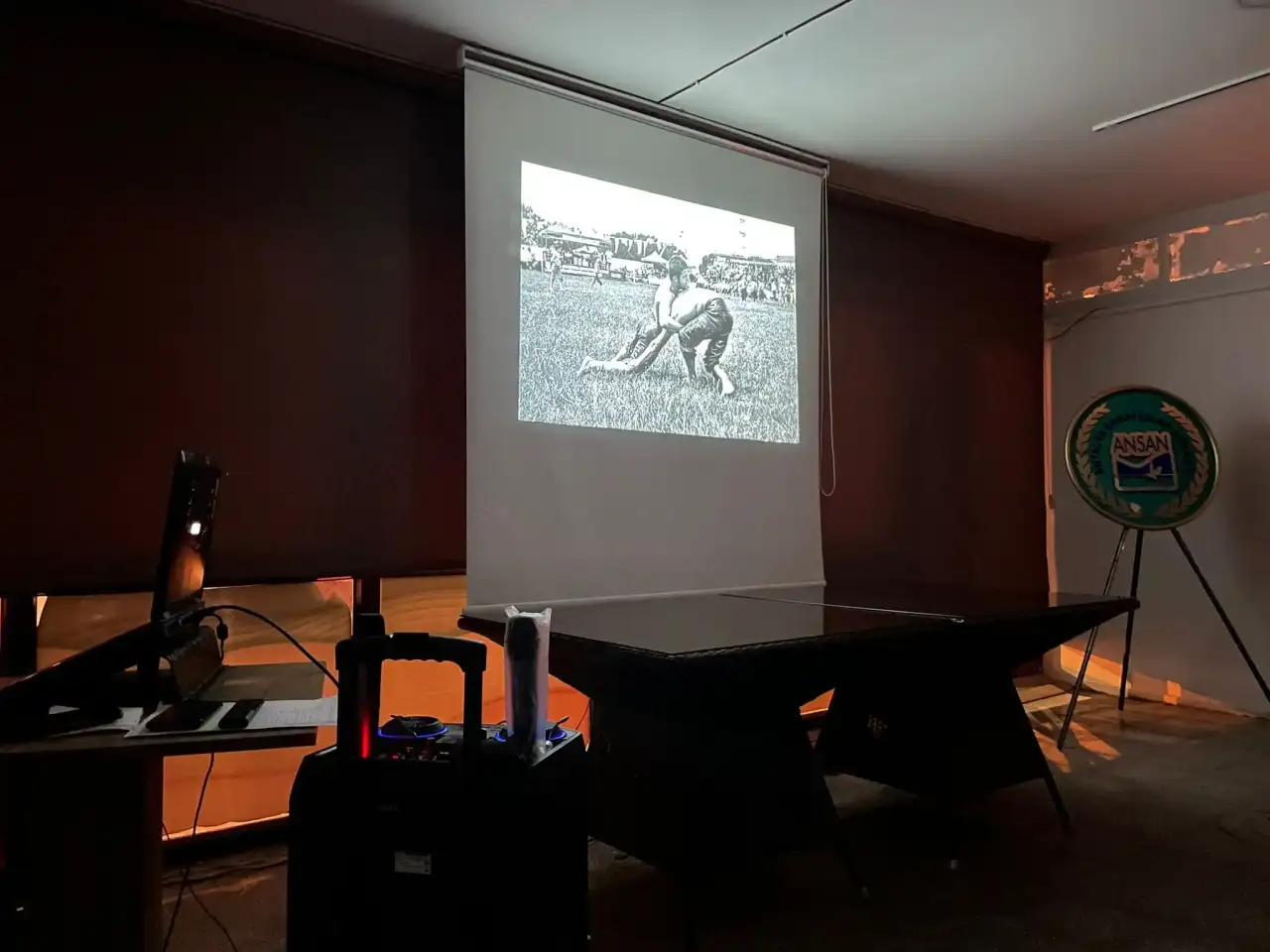 antalyada-fotograf-konusuluyor-ansan-gosterim-gunleri-basladi