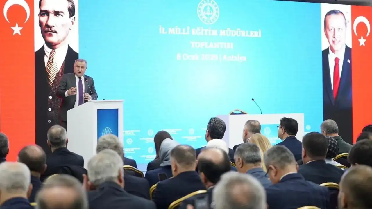 antalyada-egitim-masasi-kuruldu-iki-bakan-ayni-zirvede