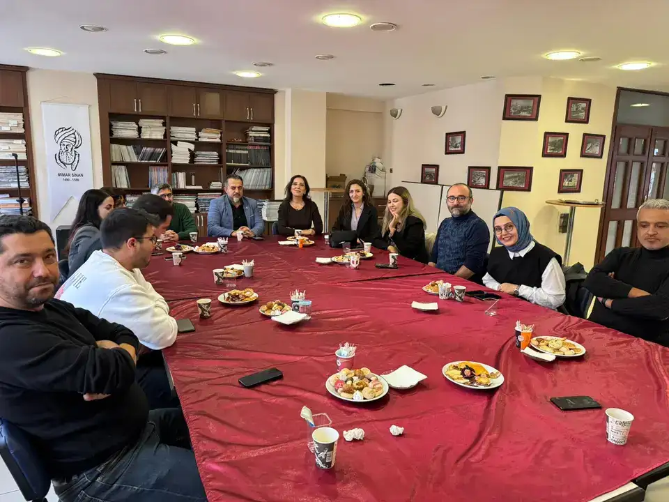 mimarlar-odasi-antalya-adayi-yalcinkayadan-yerinde-yonetim-vurgusu-ilk-durak-isparta