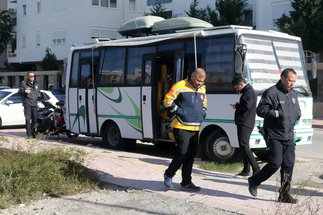 3-gun-haber-alinamadi-konyaaltinda-karavanda-bedeni-bulundu