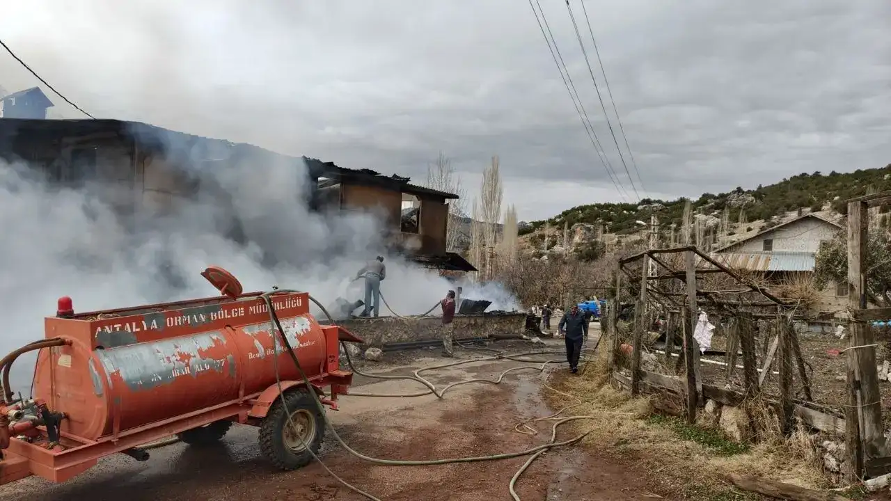 akdenizgercekahir-kule-2