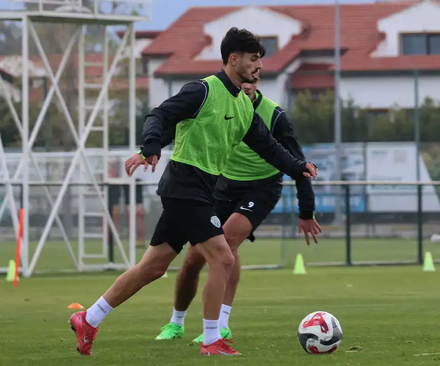 serik-spor-3-yeni-transferle-istanbul-yolunda