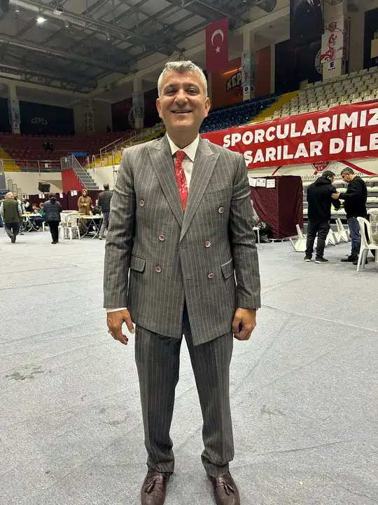 antalya-semt-pazarcilar-odasinda-7-adayli-secim-pazarcilar-sandik-basinda