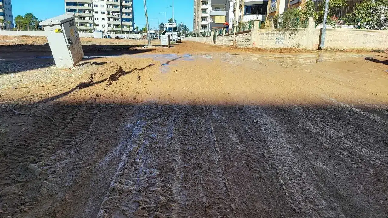 akdenizgercekbelediye-binasinin-3