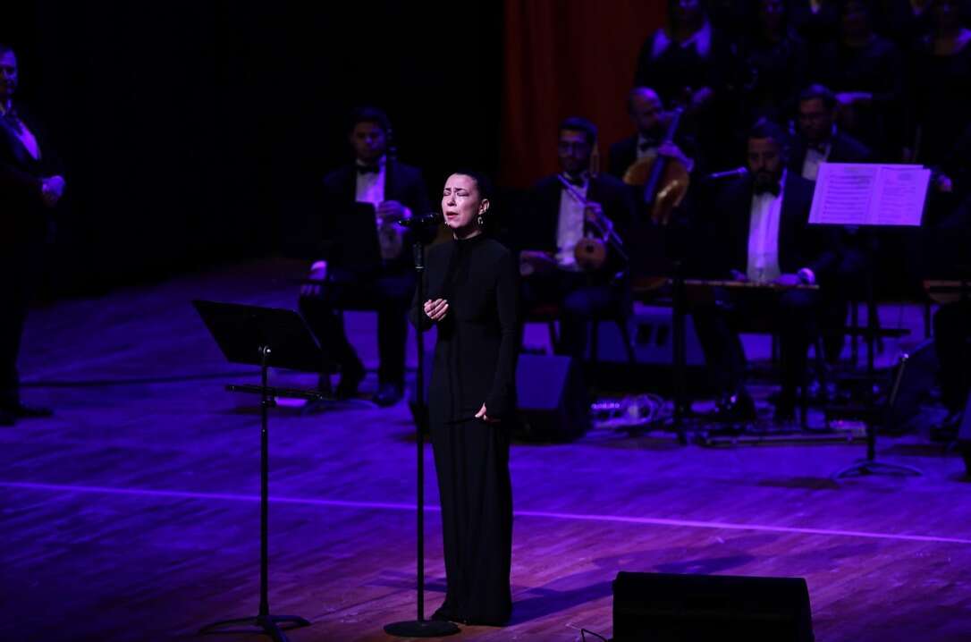 anadolunun-renkli-turkuleri-antalyada-yankilandiww