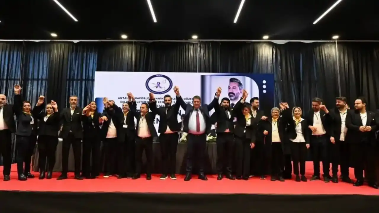 antalya-kuaforler-odasinda-sari-liste-firtinasi