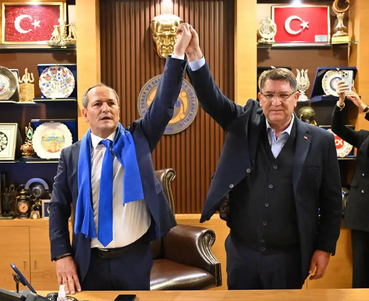 aesobda-secim-trafigi-hizlandi-baskanlar-belli-olmaya-basladi