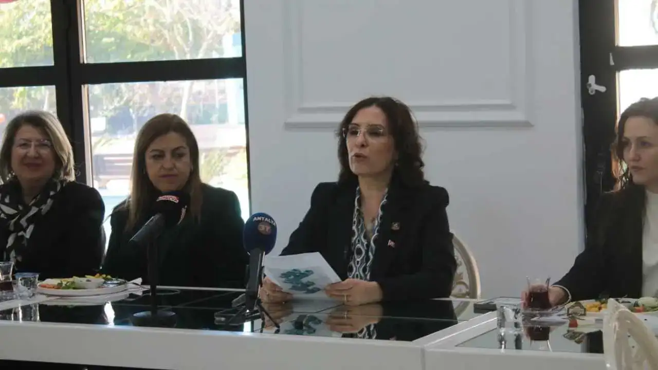 akdenizgercekasil-kimligine-3