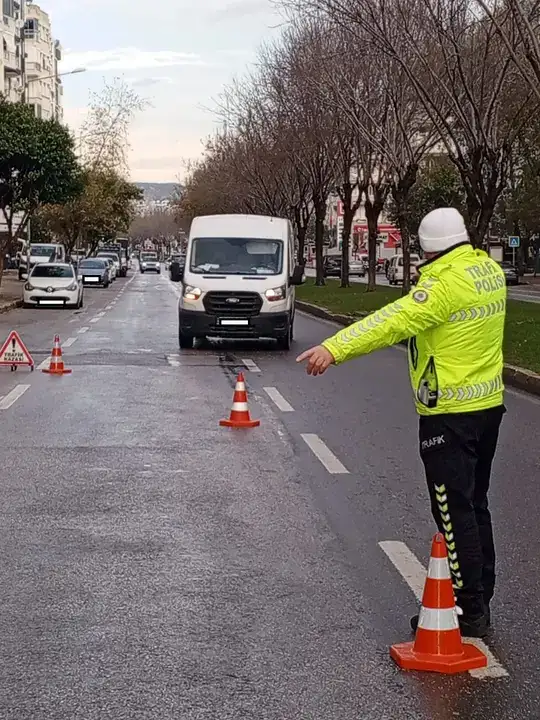 antalyada-1-haftada-73-bin-arac-denetlendi-17-binine-ceza