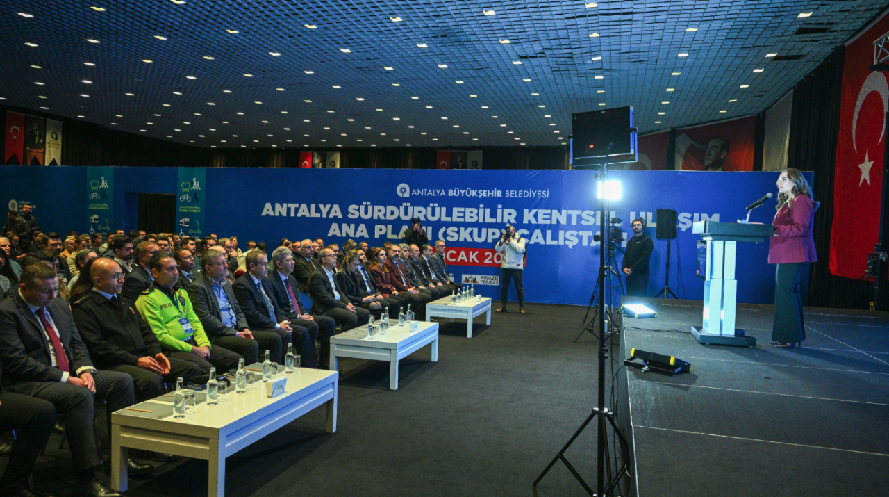 antalyada-surdurulebilir-ulasim-calistayi-duzenlendi