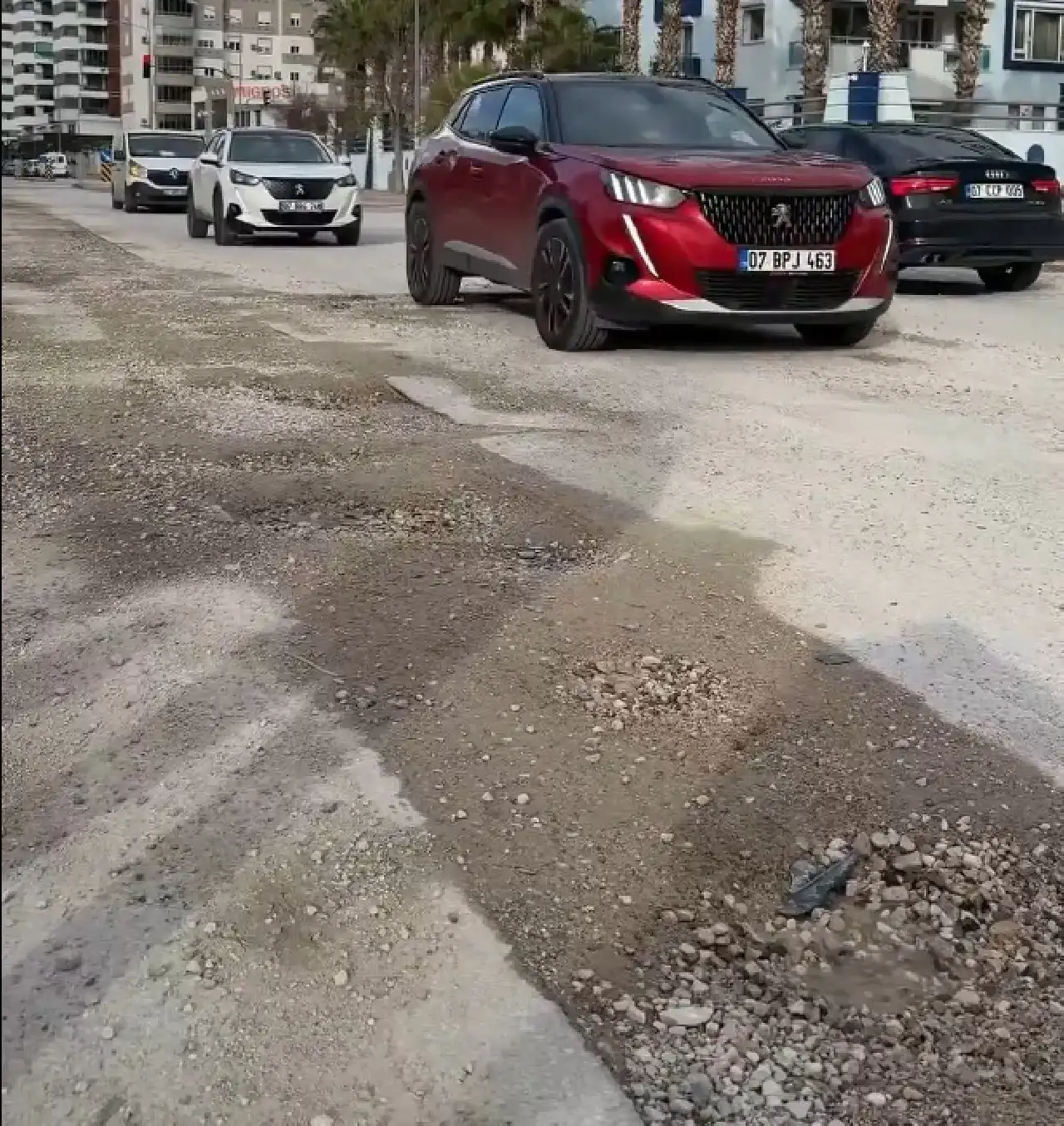 asatin-alt-yapi-calismalari-antalyada-siyasi-polemik-yaratti354