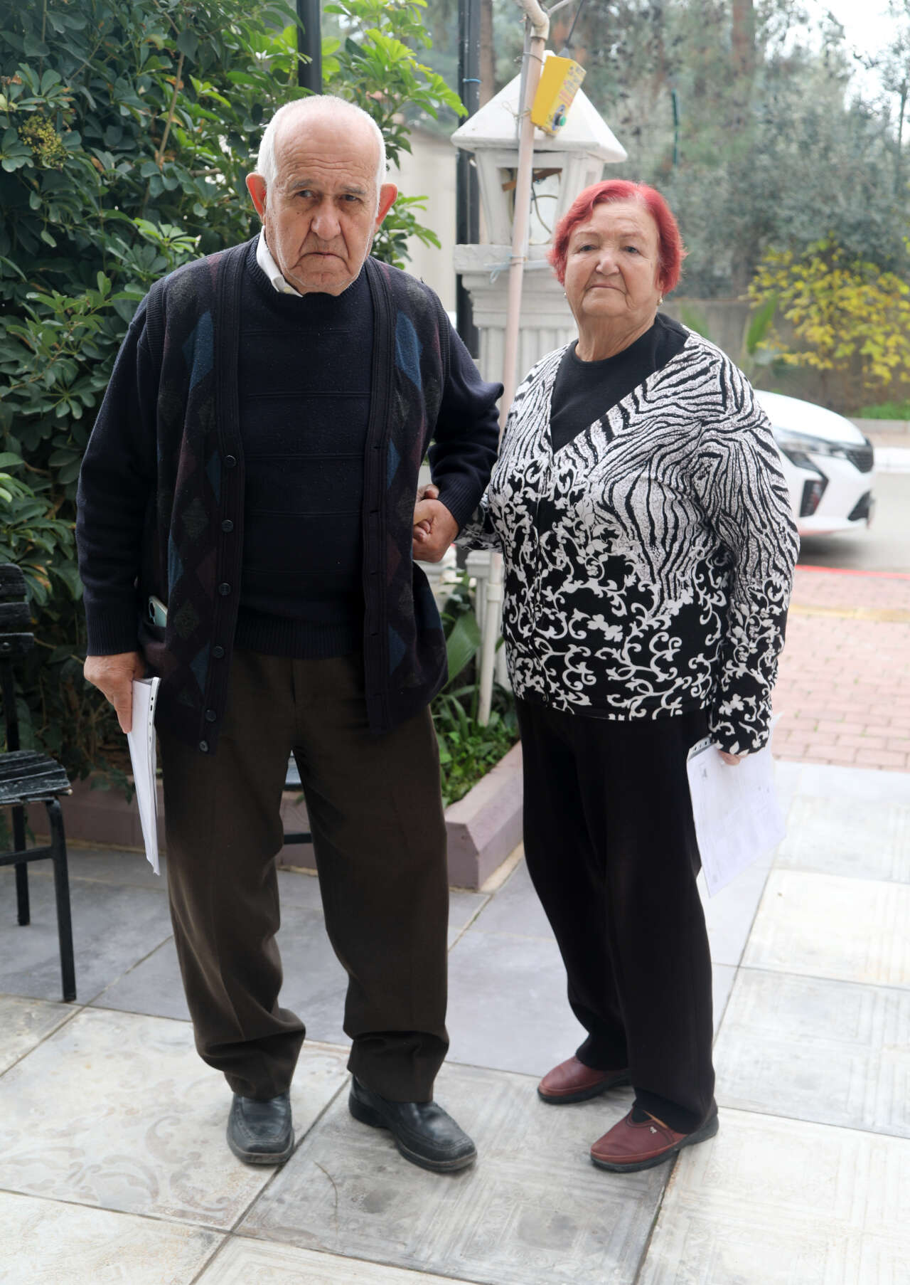 kanser-ve-yuzde-90-engelli-cift-kendi-evine-giremiyor-antalyadaki-kira-krizi-2-yildir-suruyor