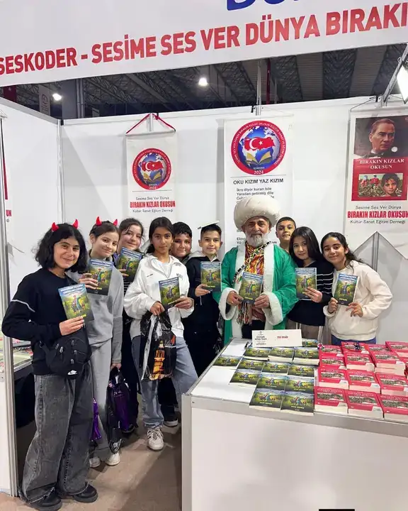 alanyada-nasreddin-hoca-ile-keloglan-ayni-romanda-bulustu