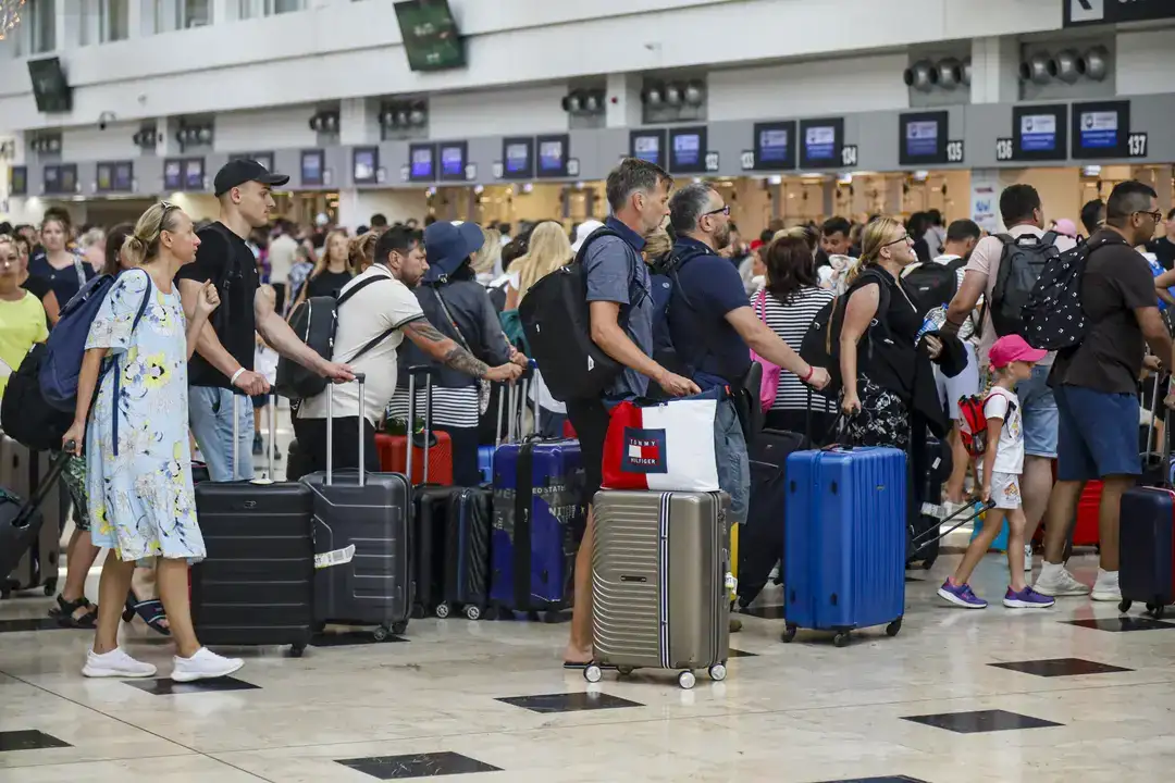 antalyaya-ingiliz-ve-polonyali-akini-2025-dis-hat-verileri-aciklandi