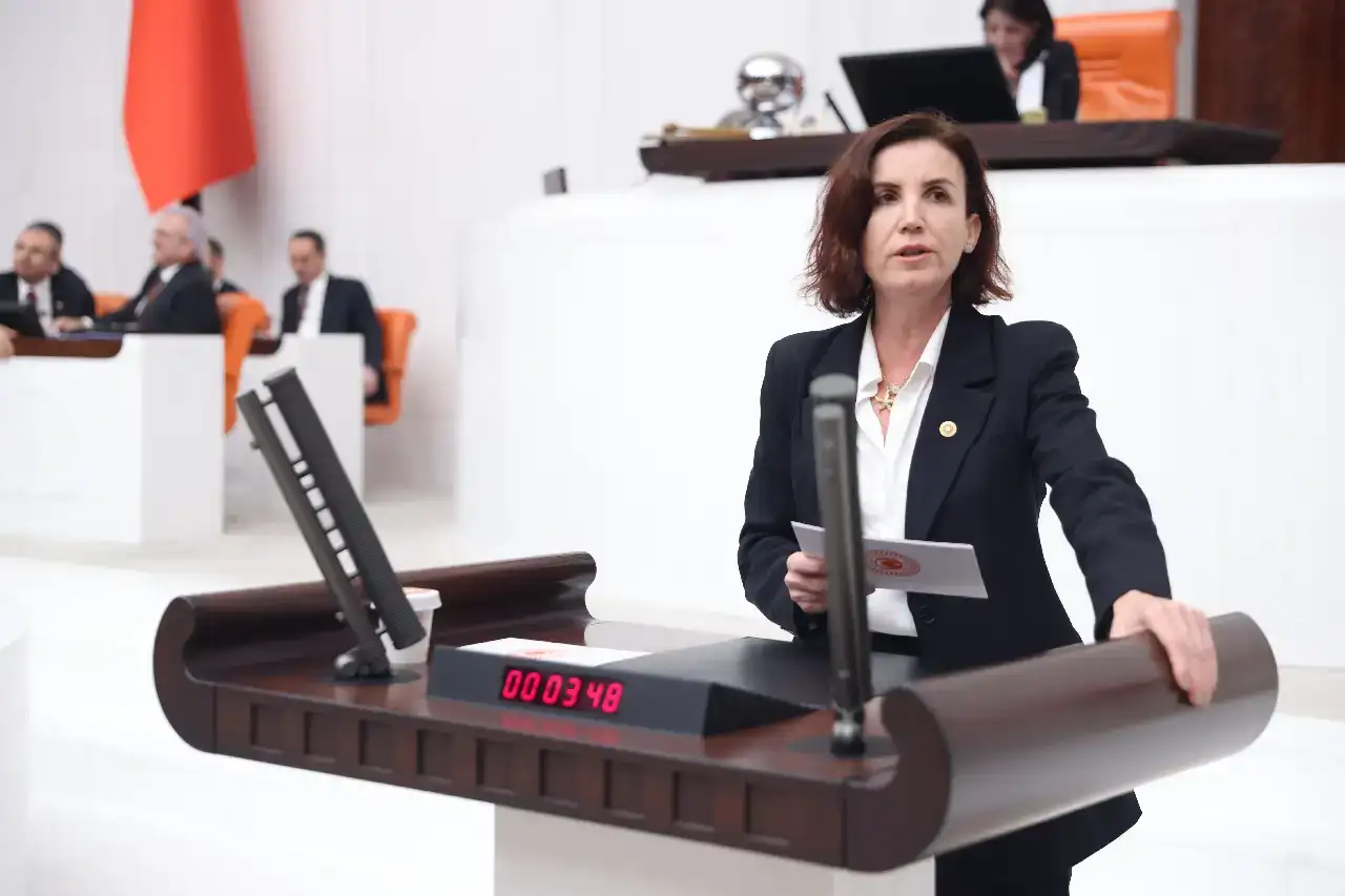 emekli-maasi-krizi-antalyadan-meclise-tasindi-bu-bir-zulumdur123