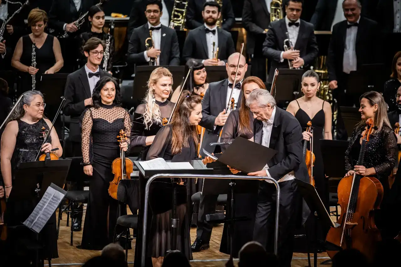 antalya-devlet-senfoni-orkestrasindan-iki-buyuk-konser1