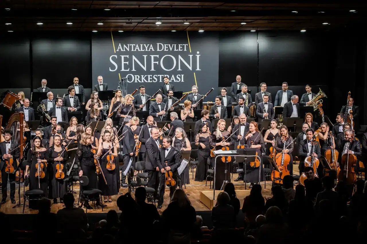 antalya-devlet-senfoni-orkestrasindan-iki-buyuk-konser3
