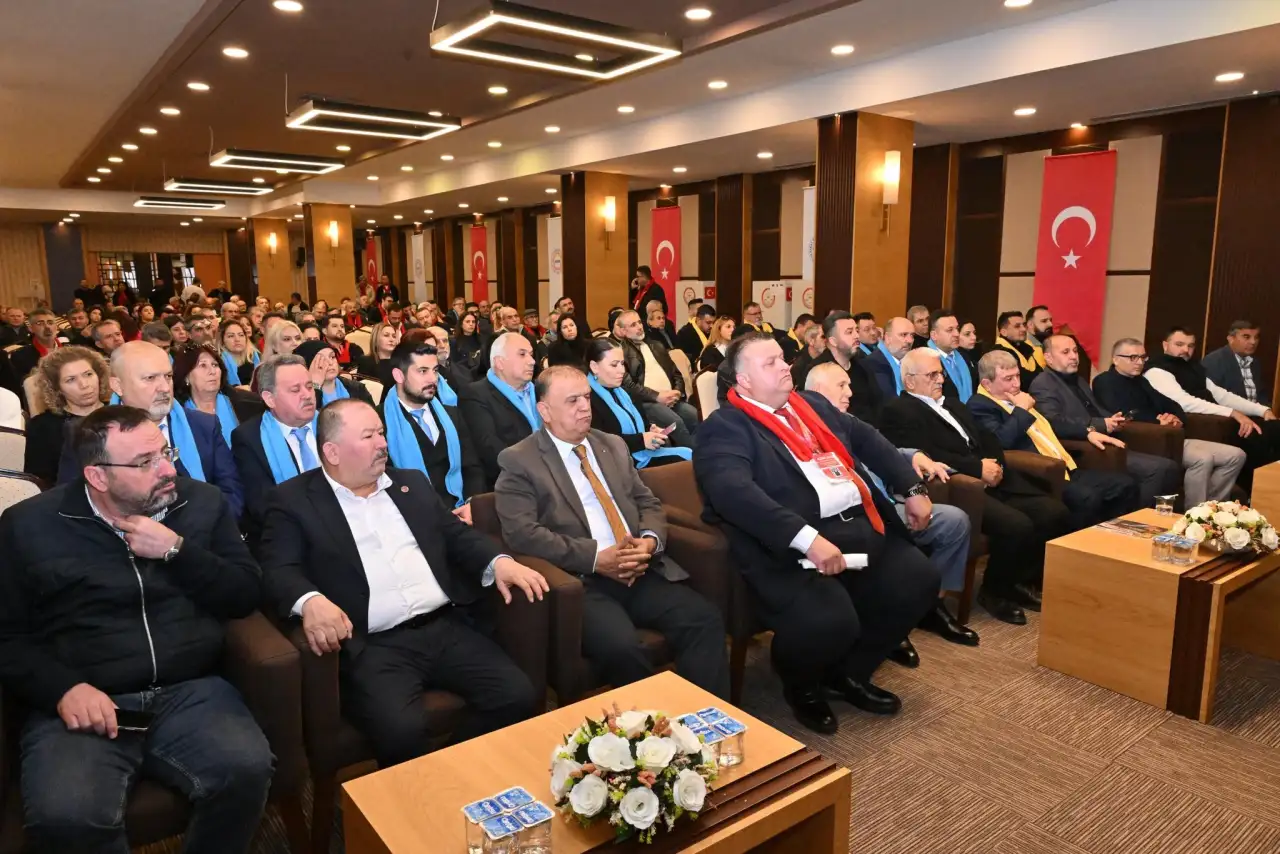 antalya-konfeksiyoncular-ve-butikciler-odasinda-guven-tazelendi