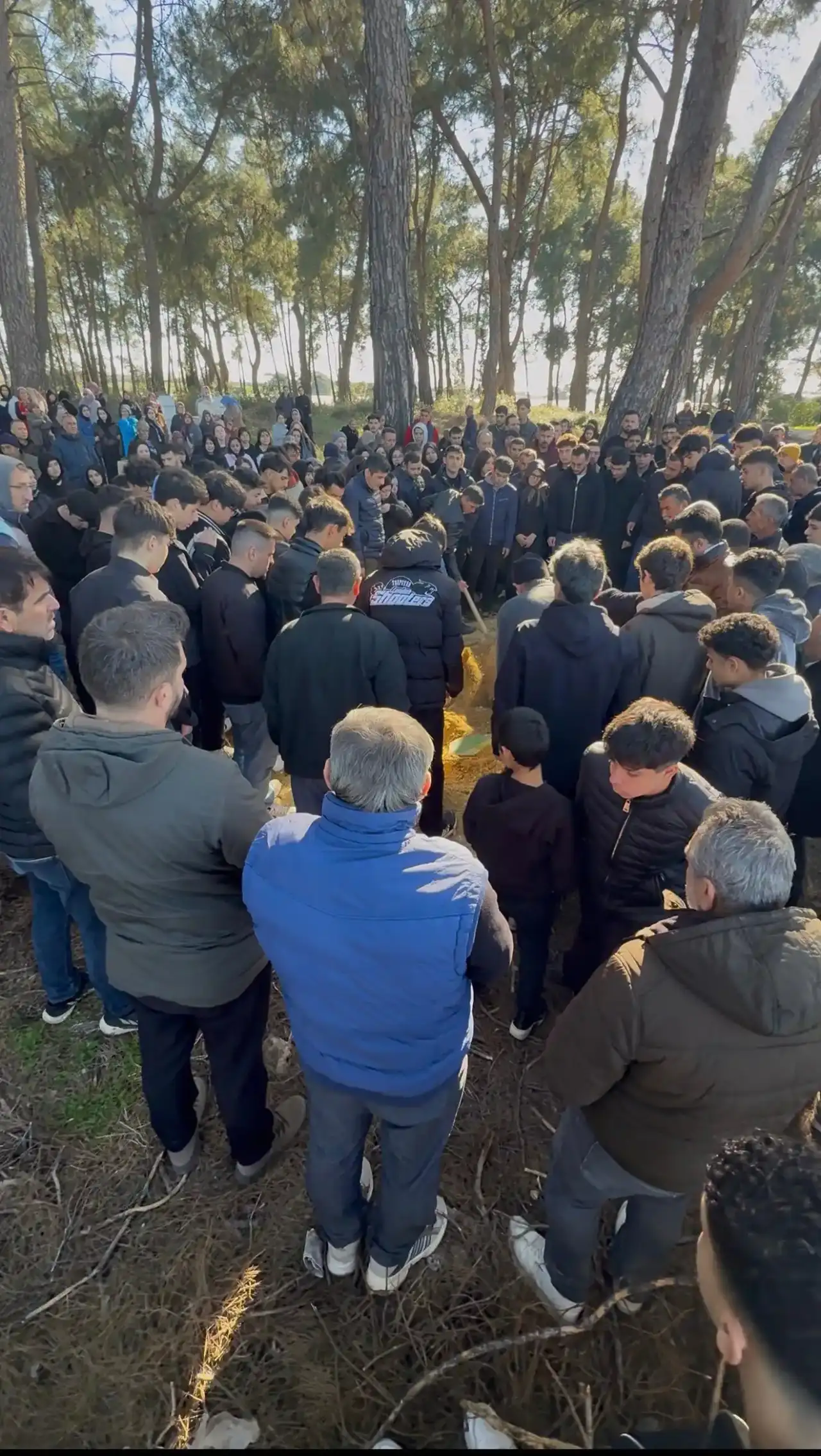 antalyada-karne-sabahi-feci-kaza-sevincleri-topraga-gomuldu-3