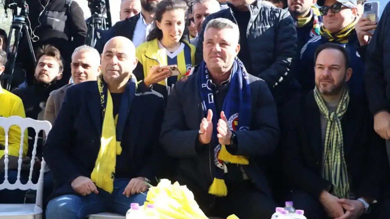 fenerbahceden-alanyada-anlamli-proje-baskan-saran-kutuphane-acilisina-katildi