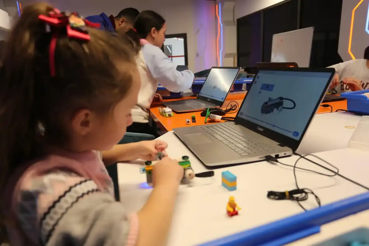 kepezde-karne-sevinci-bilimle-bulustu