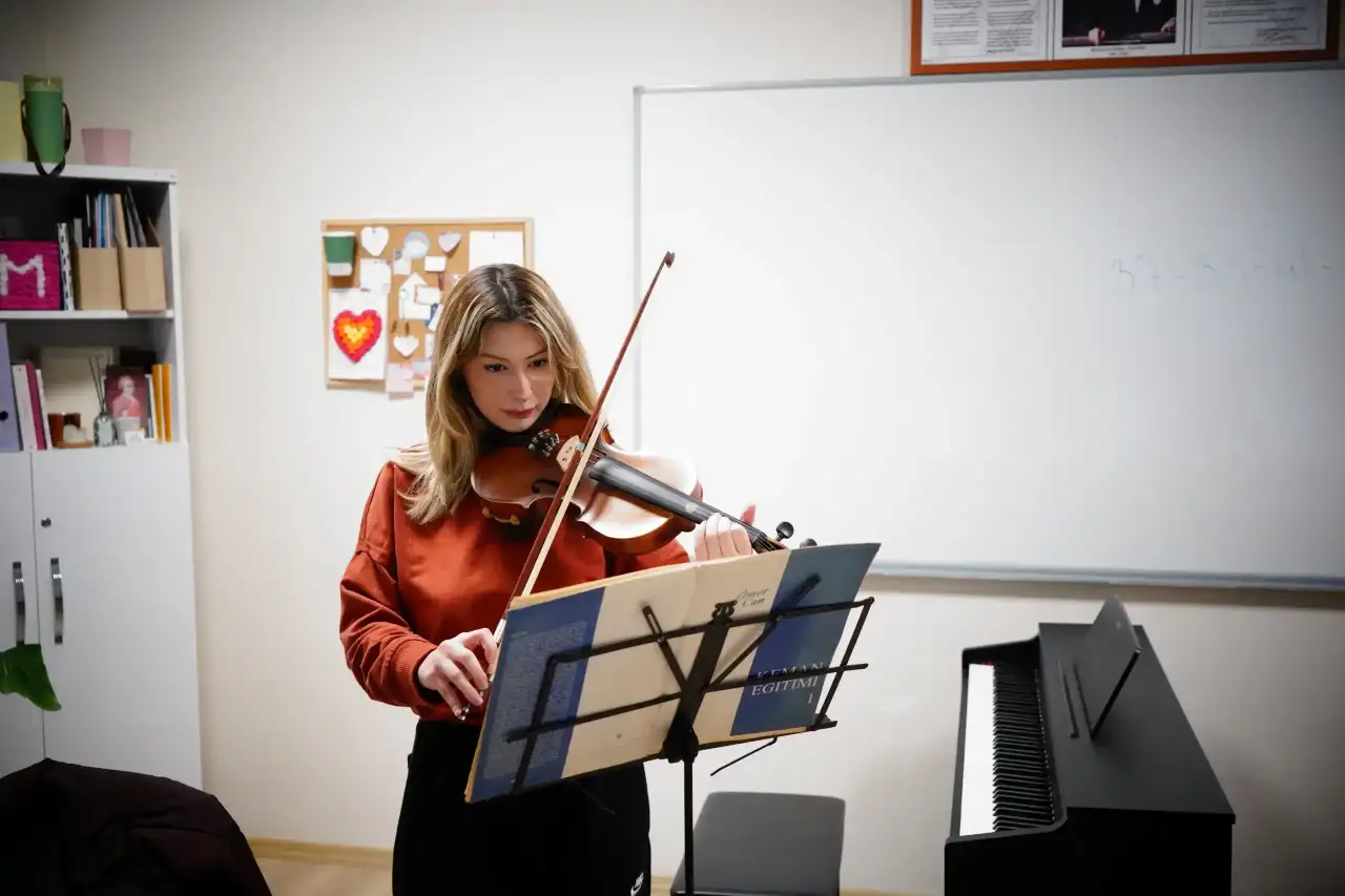 konyaalti-muzik-akademisinde-donem-sonu-sinav-heyecani