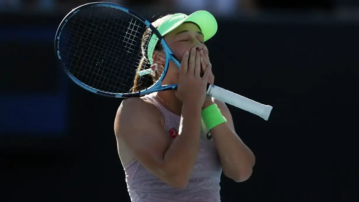 milli-tenisci-zeynep-sonmez-avustralya-acikta-tarih-yazdi