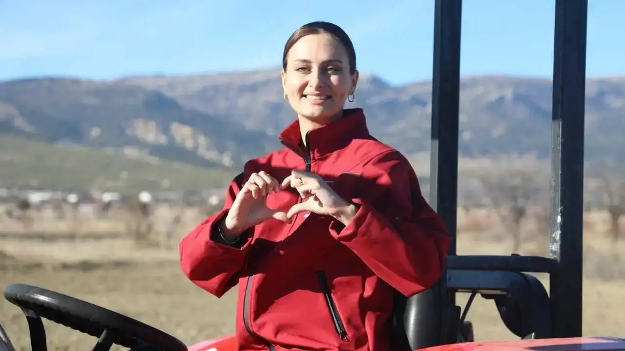 akdenizgercekkorkutelinde-topragin-4