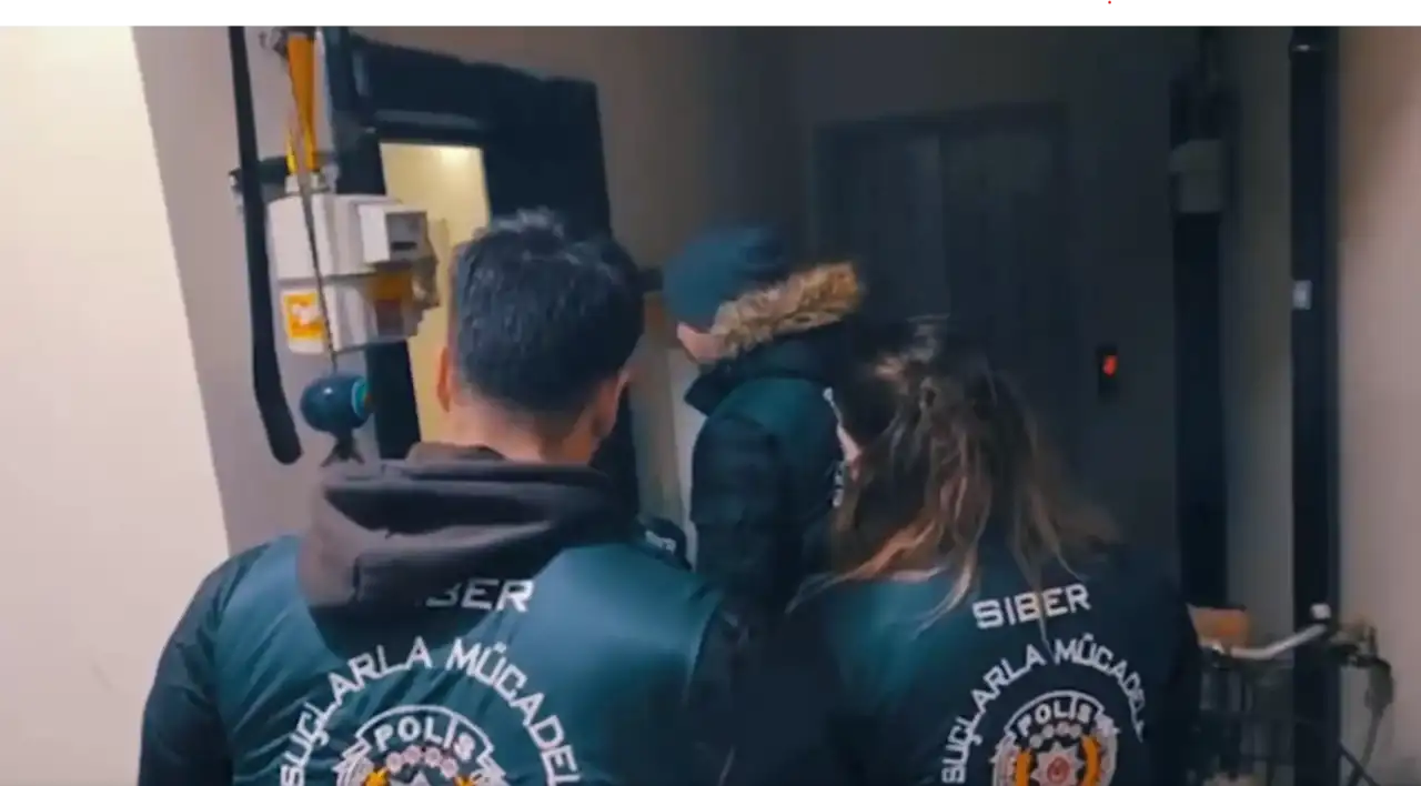 antalya-dahil-37-ilde-yasa-disi-bahis-ve-cocuk-mustehcenligi-operasyonu-279-supheli-yakalandi