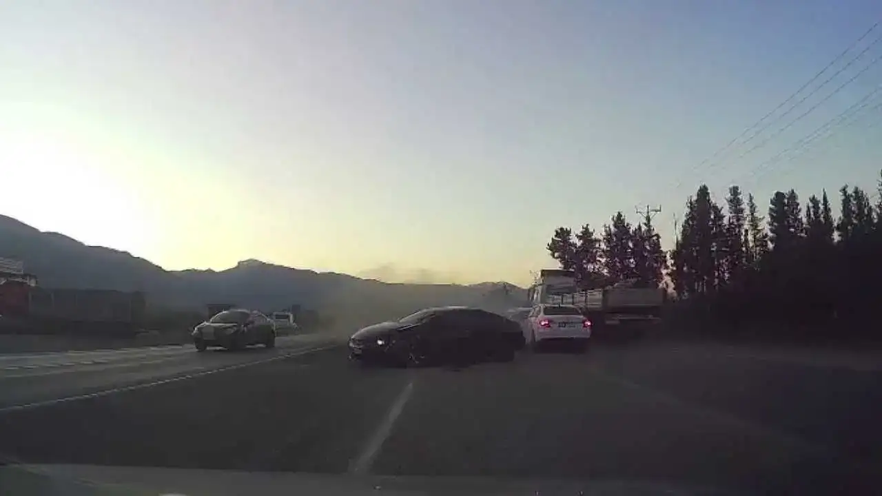 akdenizgercekbirden-carpti3