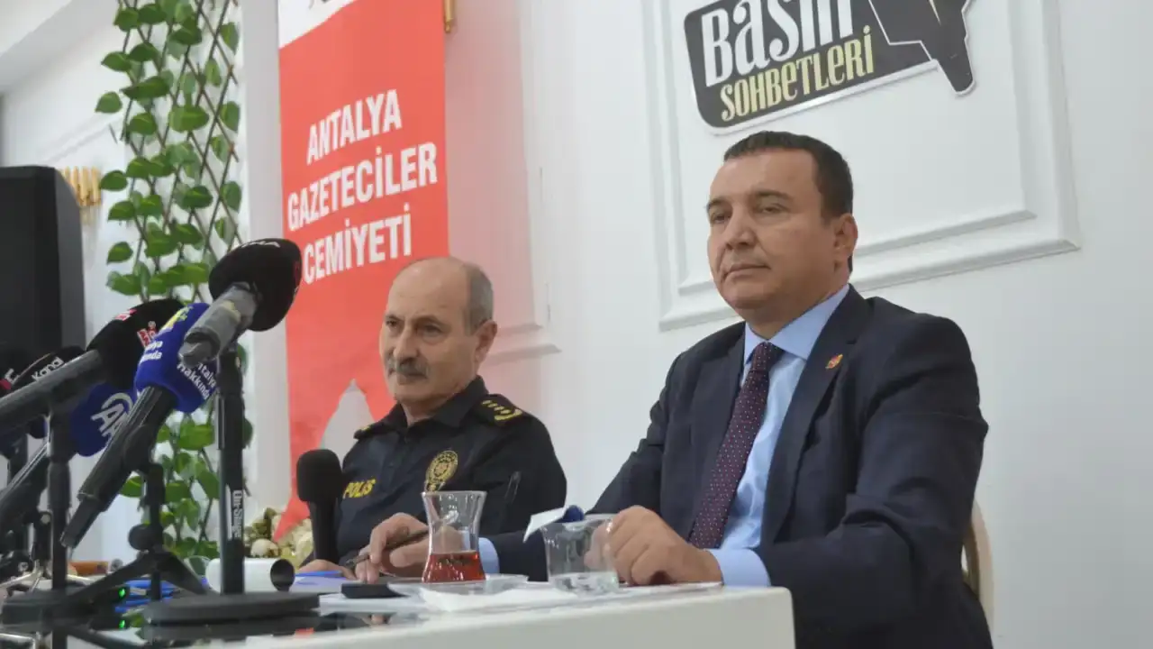 antalya-emniyet-muduru-zaimoglu-onceligimiz-vatandasin-magdur-olmamasi