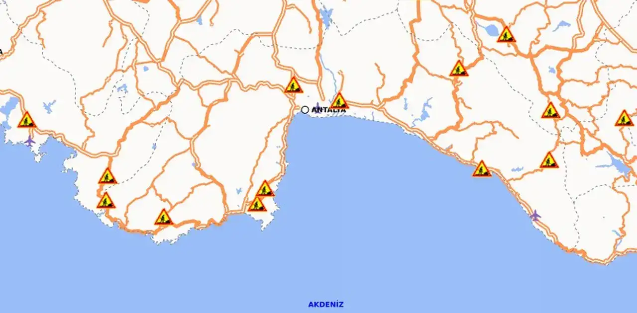 antalyada-7-ilcede-10-noktada-yol-calismasi-var-alanya-yoluna-dikkat