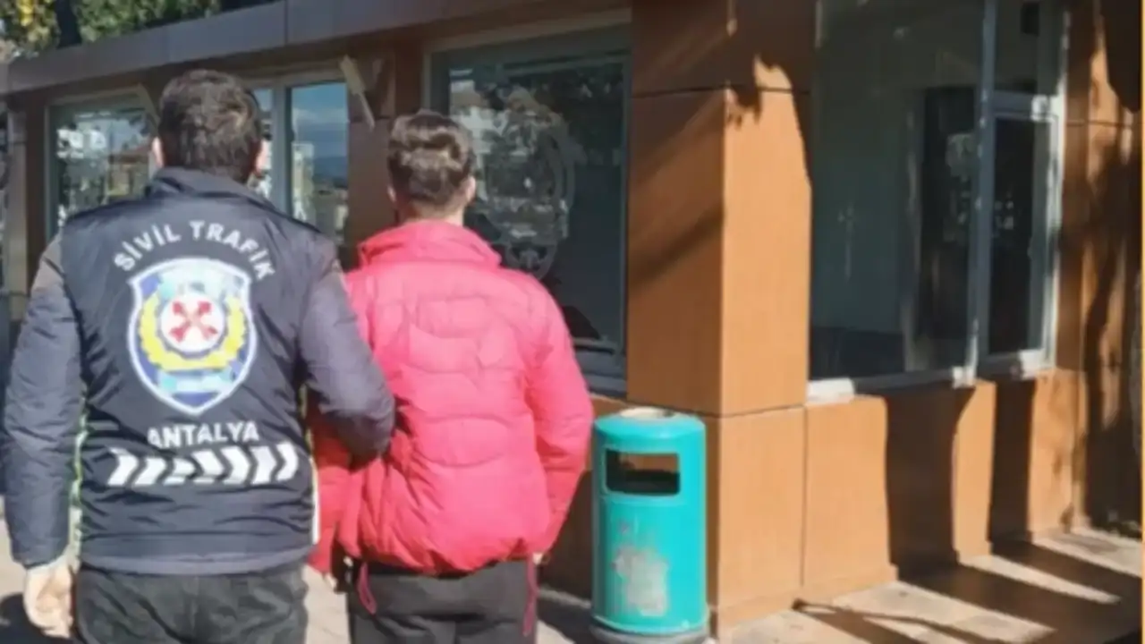 antalyada-drift-pahaliya-patladi-sosyal-medyada-paylasti-58-bin-tl-ceza-yedi