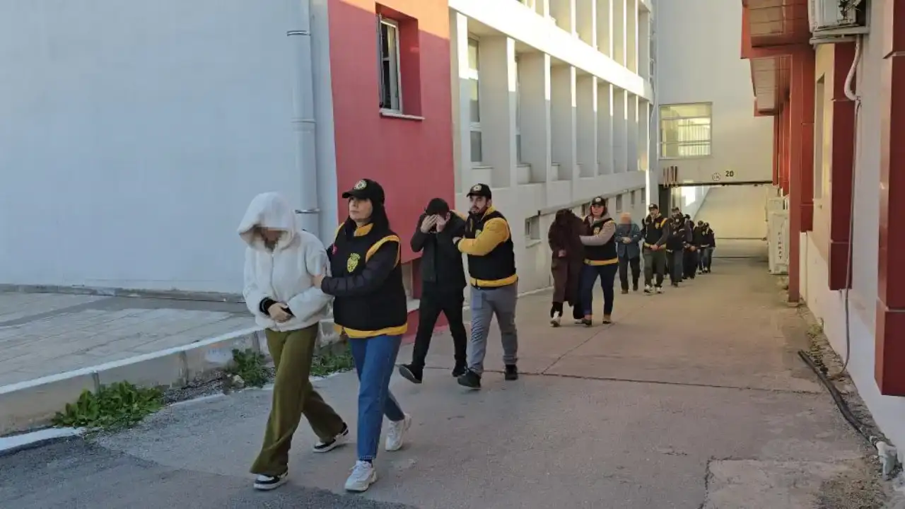 fuhus-yaptiran-masaj-salonlarina-operasyon