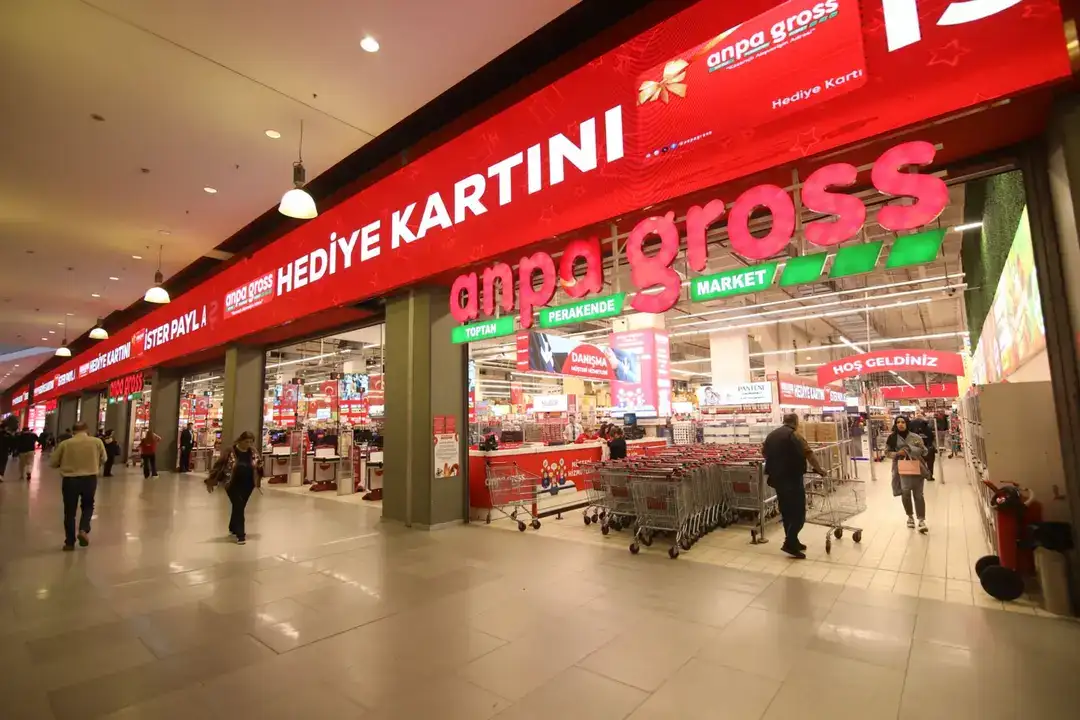 antalyada-perakende-dengesi-degisiyor-akdenizin-en-buyuk-magazasi-aciliyor