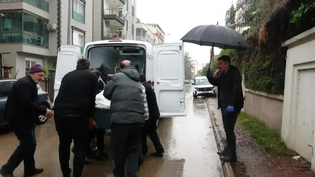 antalyada-supheli-olum-yasli-kadin-yataginda-hareketsiz-bulundu