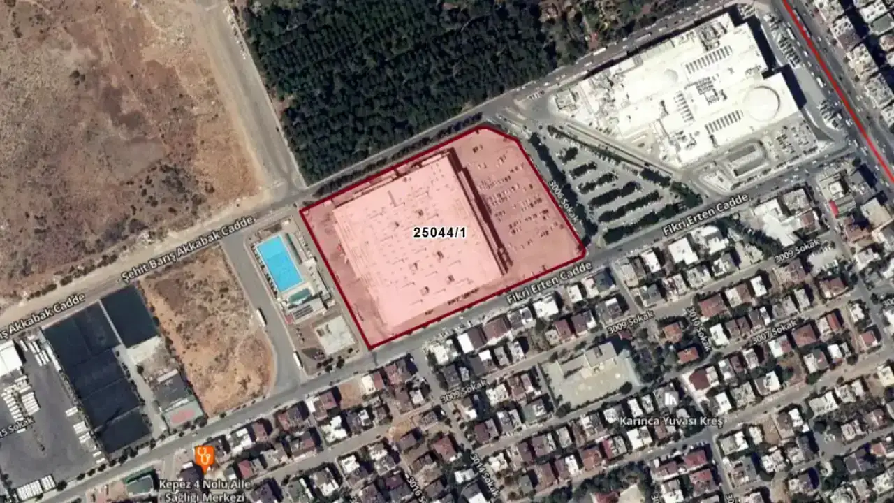 antalyada-yikilan-kipa-alanina-rezidans-ve-avm-projesinde-bilirkisi-sahada