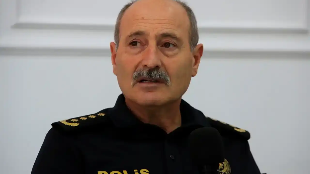 antalyada-zehir-temizligi-sokaklar-temizlendi