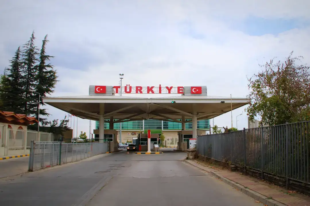 24-gunde-antalya-ve-sinir-kapilarinda-17-milyar-tllik-uyusturucu-yakalandi