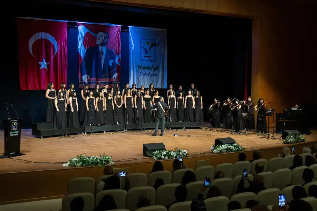 manavgatlilar-ugur-mumcuyu-edip-akbayram-sarkilariyla-andi