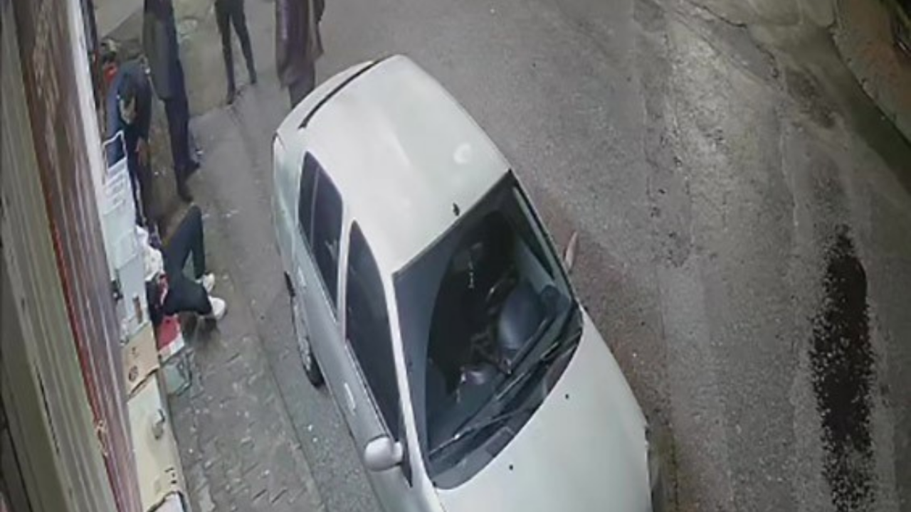 manavgatta-bicakli-saldiri-arkadasini-telefonla-cagirip-agir-yaraladi