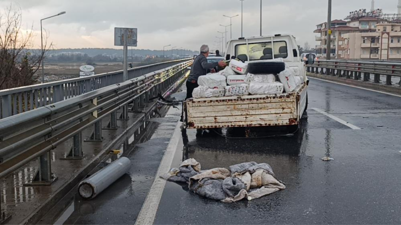 manavgatta-muz-sarartma-tupleri-yola-sacildi