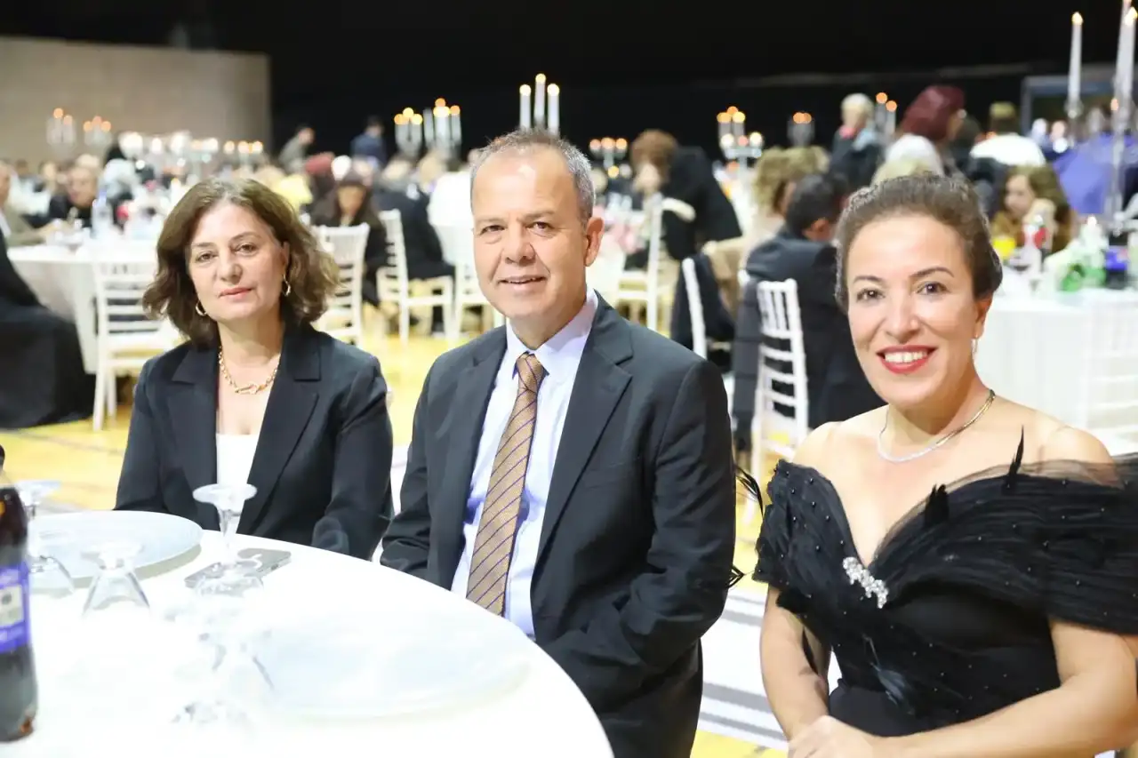 antalyada-gorkemli-dugun-siyaset-ve-is-dunyasi-bu-dugunde-bulustu