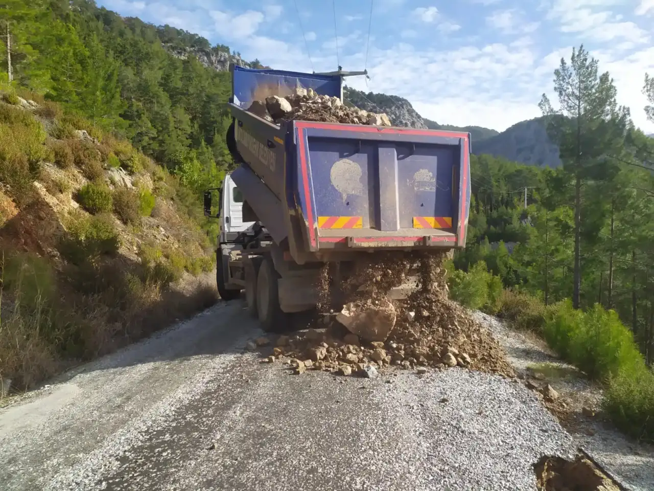 sari-kod-sonrasi-antalyada-alarm-ekipler-gece-gunduz-sahada