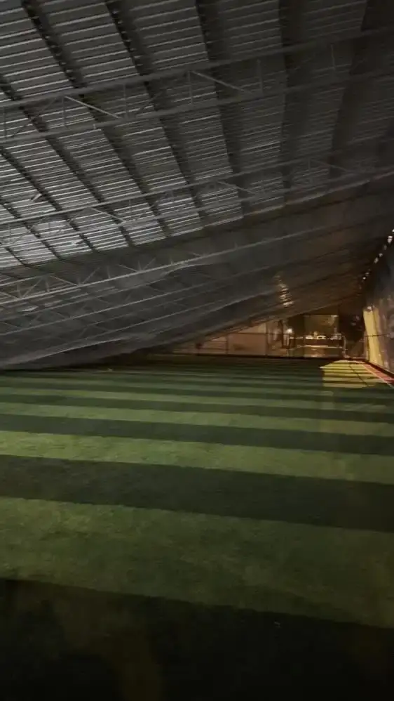 antalyada-firtina-ve-saganak-hayati-felc-etti-dereler-tasti-hali-sahanin-catisi-coktu